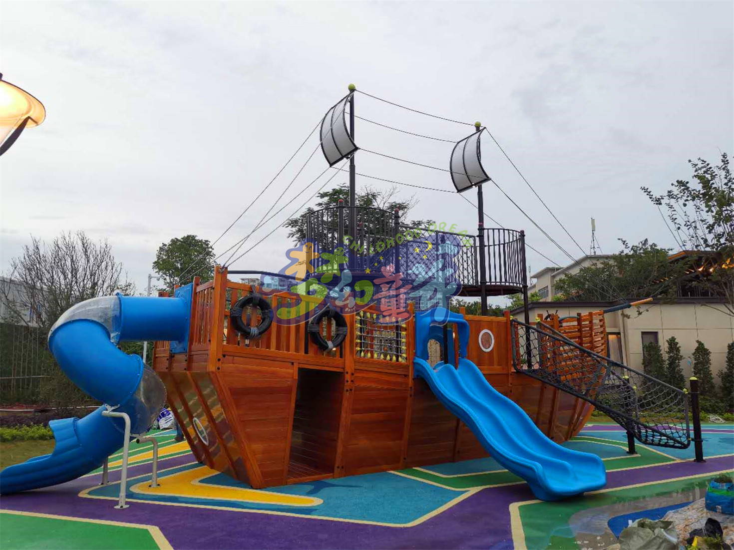 金茂汕頭雙悅灣海盜船