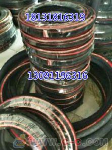 油品專業(yè)防靜電輸油膠管 耐溶脹、耐老化與防靜電性能解析及其在輸氣管道工程施工服務(wù)中的關(guān)鍵應(yīng)用